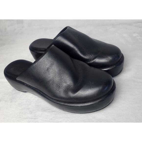 Everlane Black Leather The Puffa Platform Mule Clogs Round Toe in Black | 8.5 - Picture 8 of 14